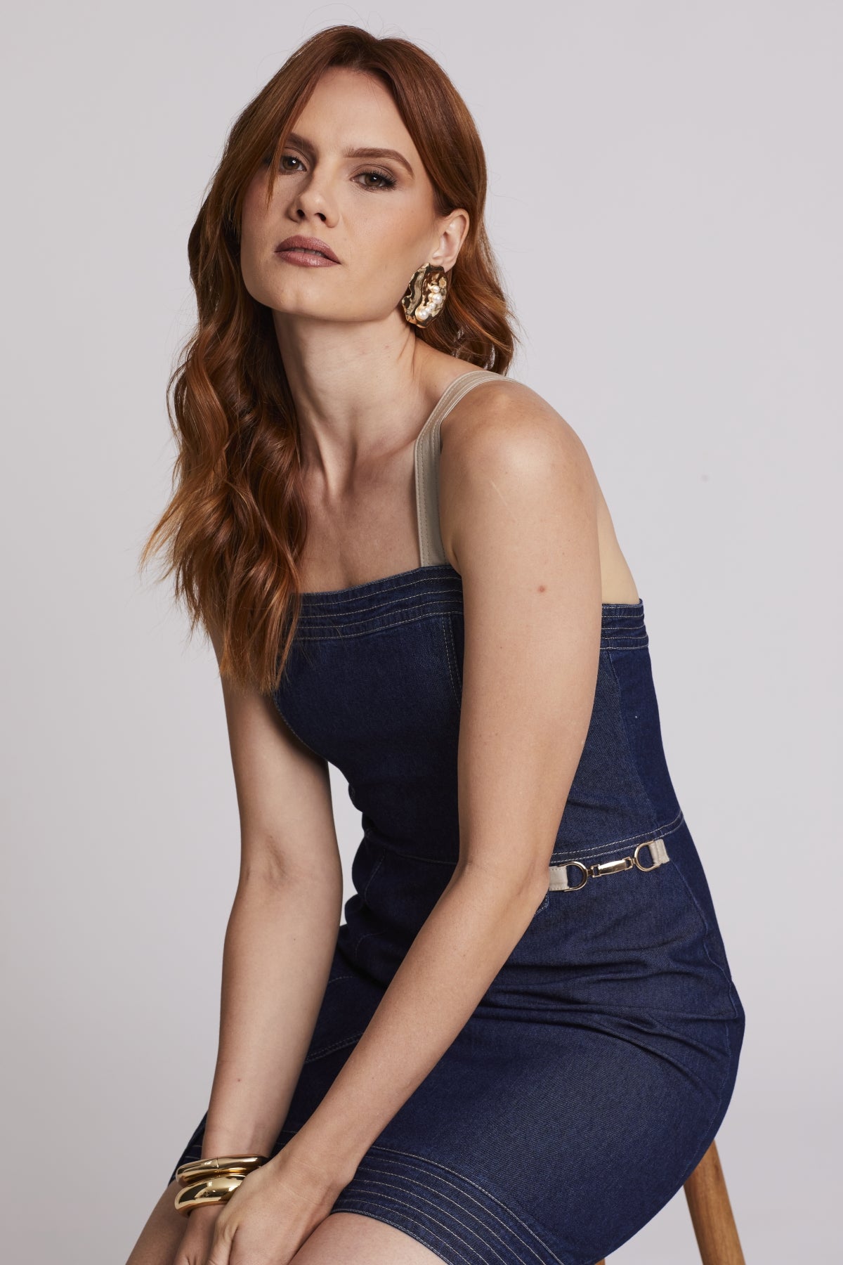 Vestido Curto Denim Aplicação Metálica