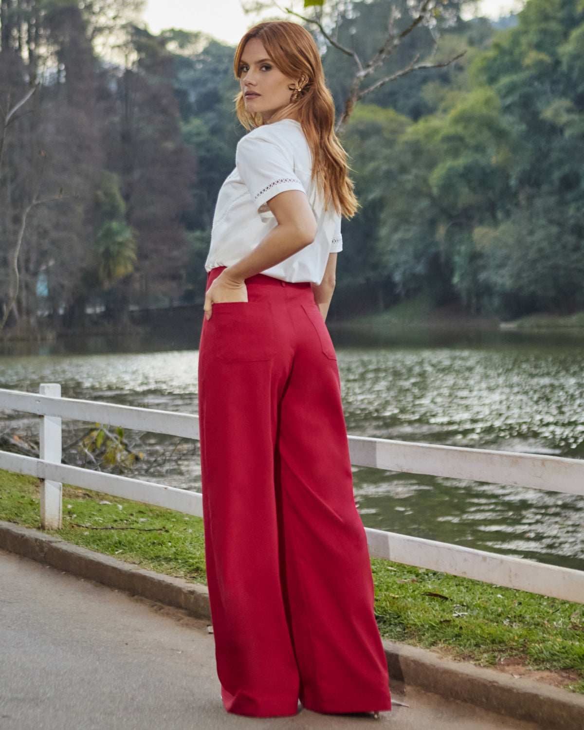 Calça Vermelha Pantalona Cós Alto
