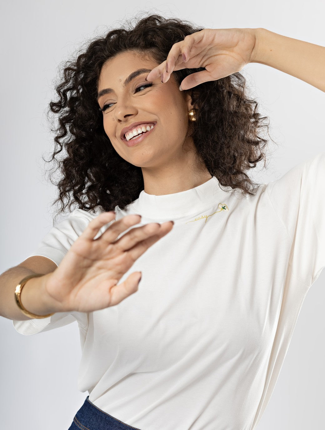 T-Shirt Curta em Algodão Egípcio Easy Gola Alta Off White