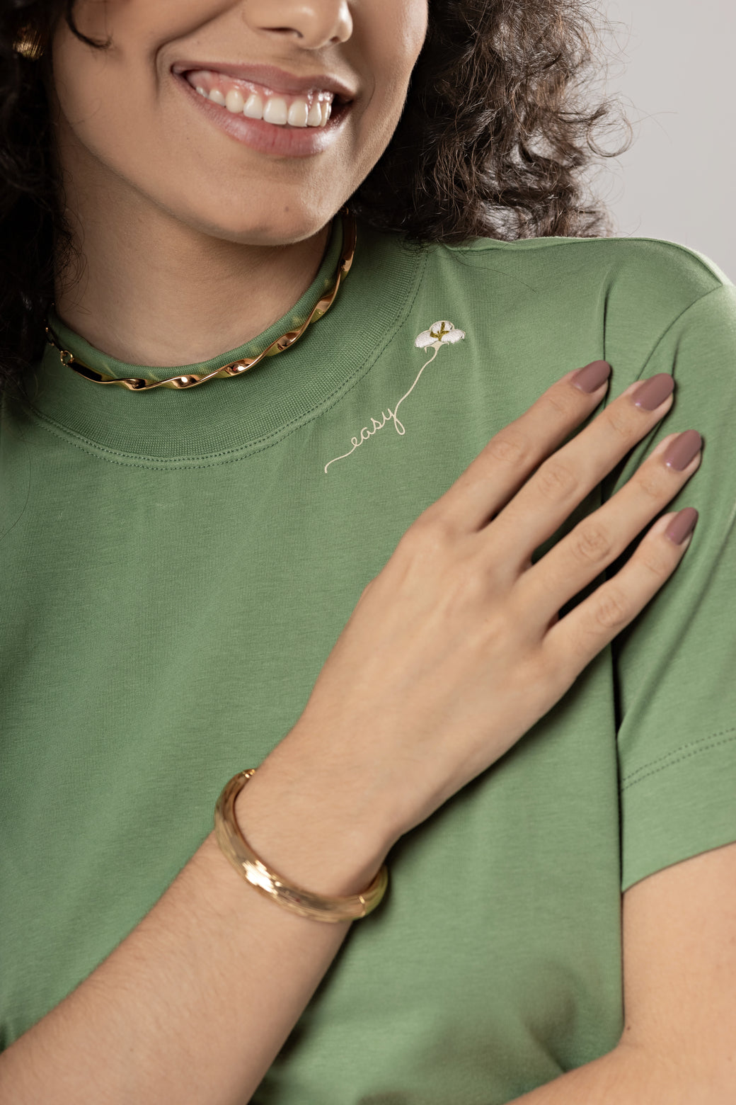 T-Shirt em Algodão Egípcio Easy Gola Alta Verde