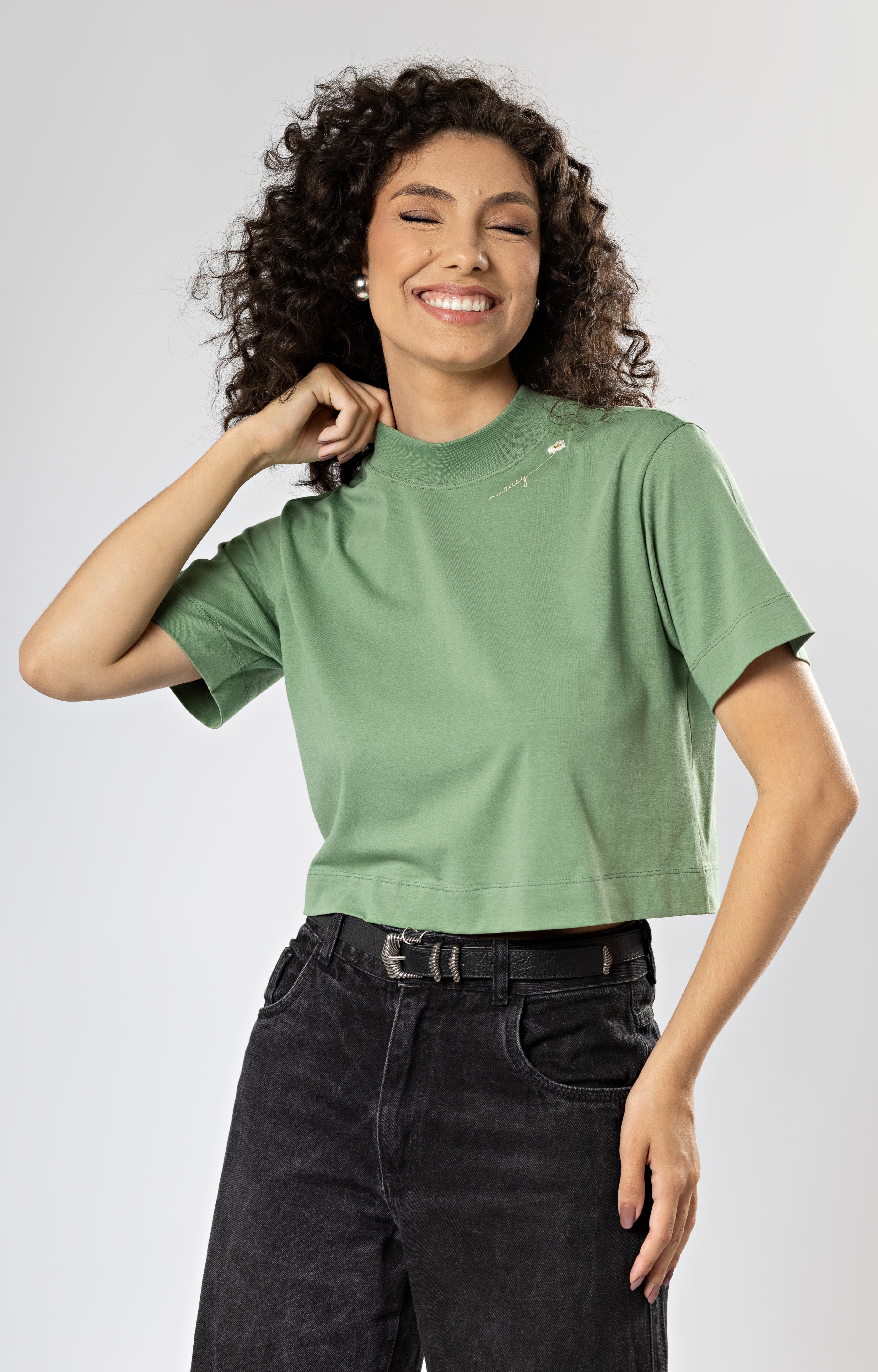 T-Shirt em Algodão Egípcio Easy Gola Alta Verde