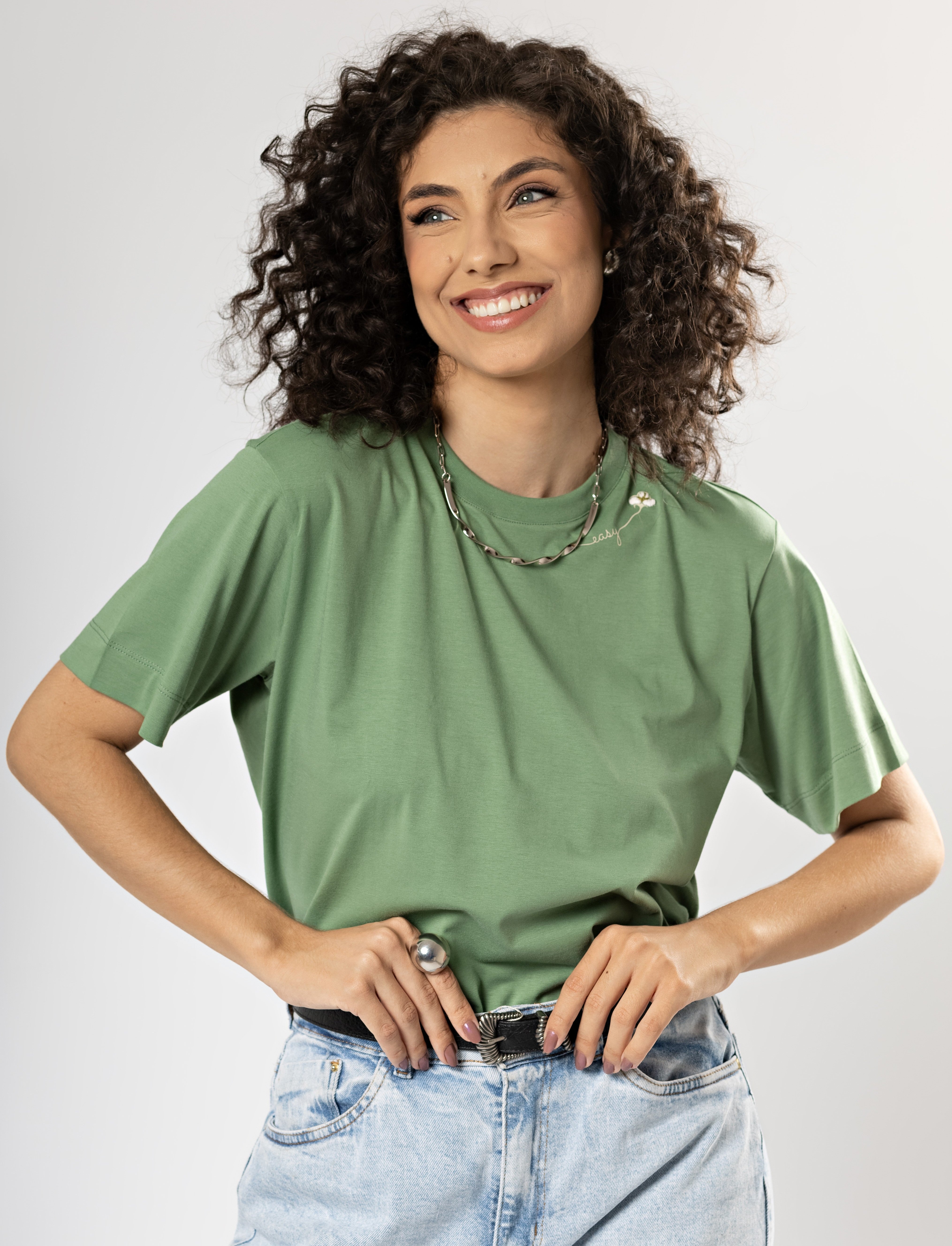 T-Shirt Curta em Algodão Egípcio Gola Redonda Easy Verde