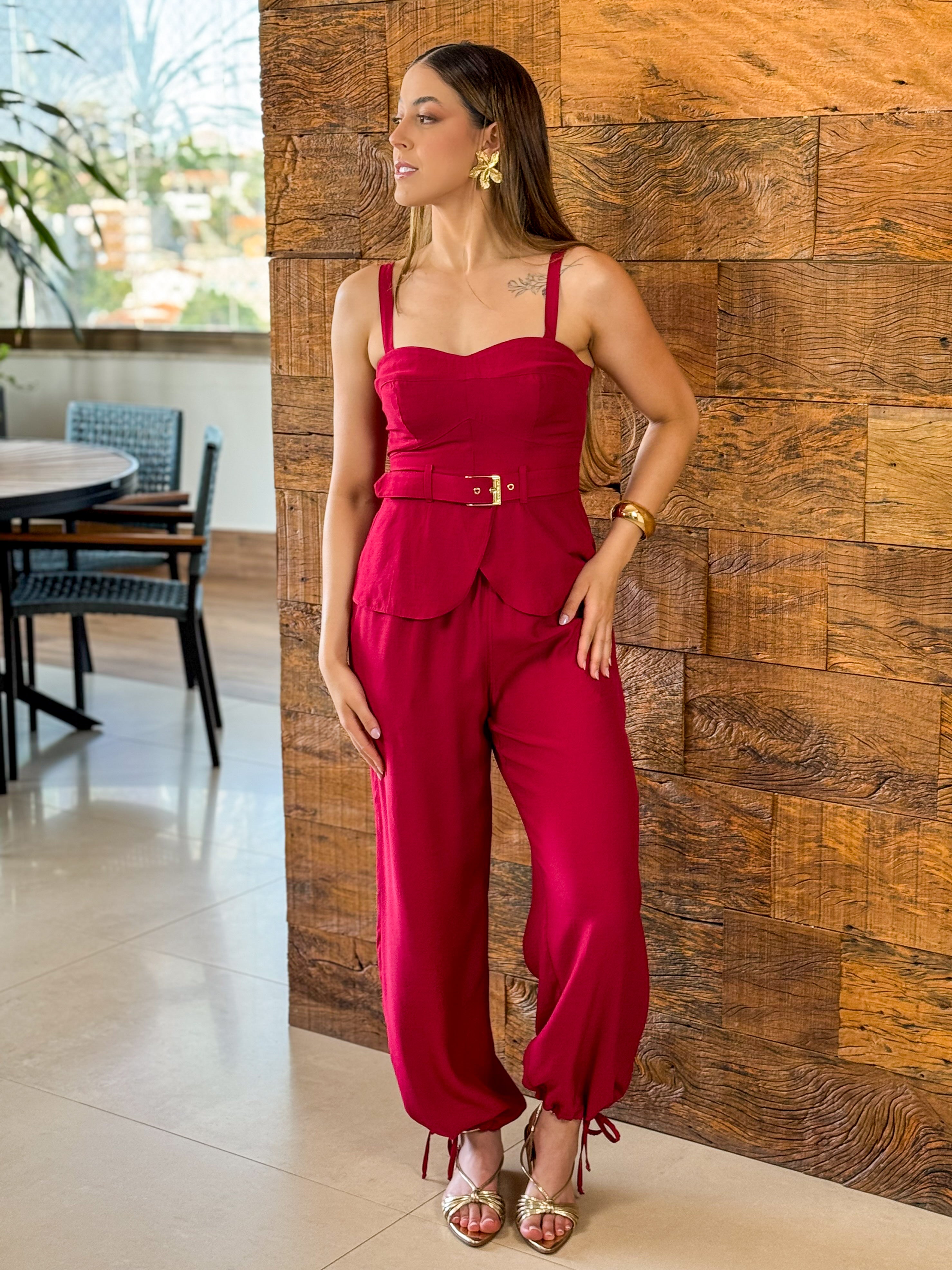 Calça Red Cherry Cós Elástico Amarração no Punho