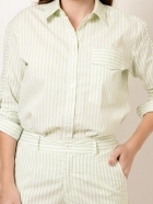 Short Listrado Verde Claro