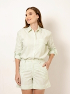 Short Listrado Verde Claro