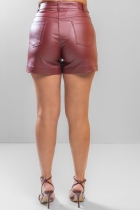 Short Curto Bordô Resinado 